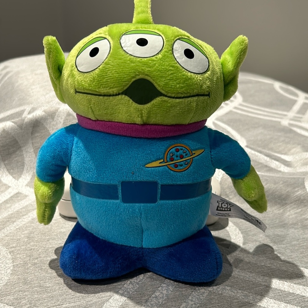 Disney Pixar Toy Story 4 Space Alien 3 Eye 6” Plush Stuffed Monster Pizza Planet
